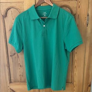 Men’s J. Crew polo untucked